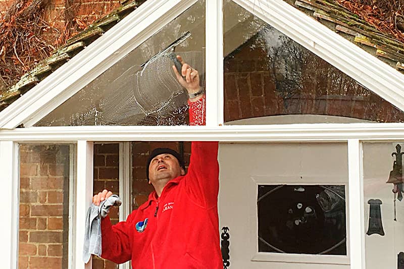 Domestic Window Cleaning Domestic Window Cleaning